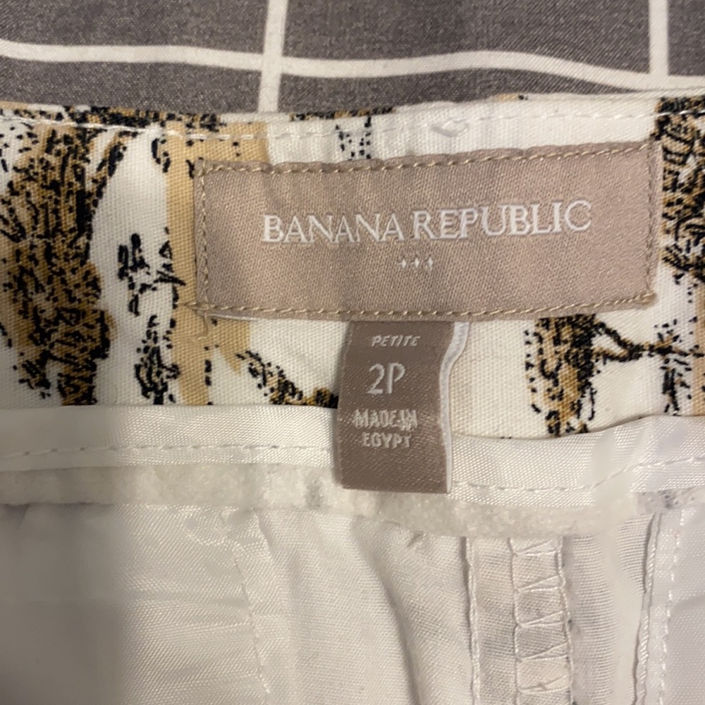 OLD NAVY. Women’s shorts. - Picture 3 of 4